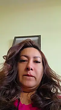 Snapshot of xLadyScarlettx chatting on 05.15.26 xLadyScarlettx online show from 05.15.26