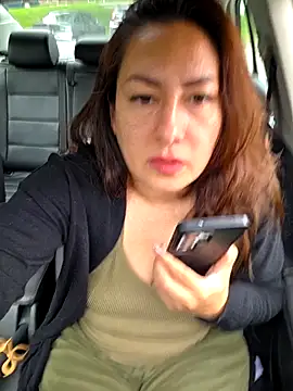 Snapshot of xLadyScarlettx chatting on 05.21.26 xLadyScarlettx online show from 05.21.26
