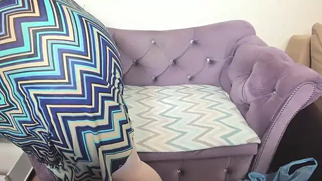 Snapshot of fashiona chatting on 02.02.26 fashiona online show from 02.02.26