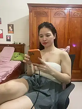 Snapshot of LiLi-Kirix99 chatting on 07.15.26 LiLi-Kirix99 online show from 07.15.26