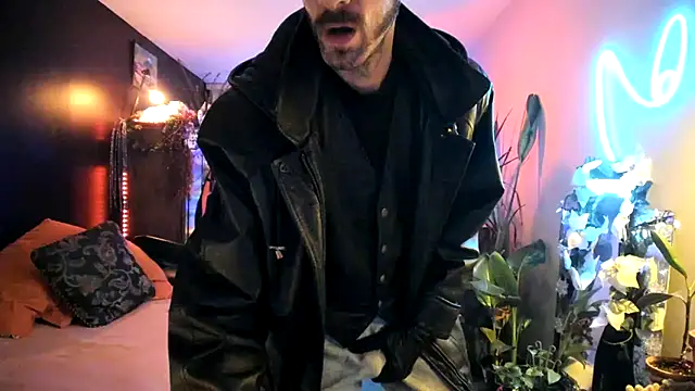 leatherz69 online show from 12.19.24