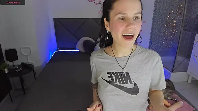 Snapshot of CassieEvans chatting on 05.05.26 CassieEvans online show from 05.05.26