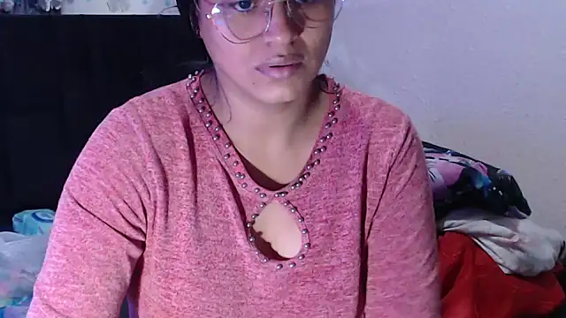 Snapshot of SweetAlmaa chatting on 04.13.26 SweetAlmaa online show from 04.13.26