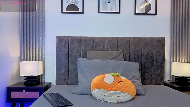 Ema Stone65 online show from 02.26.26