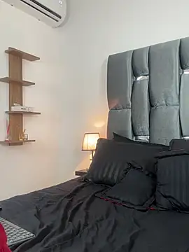 LucyGiraldo online show from 03.02.25