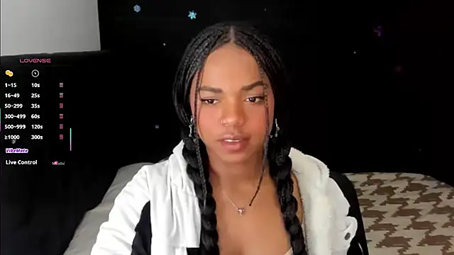 Snapshot of Marce_22 chatting on 01.19.26 Marce 22 online show from 01.19.26