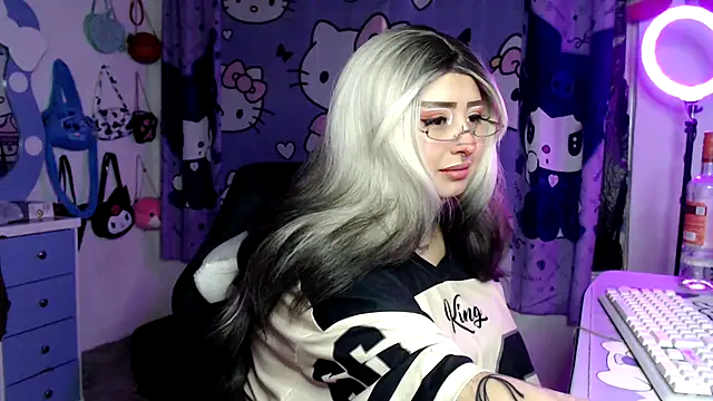 lussyevans24 online show from 03.09.26