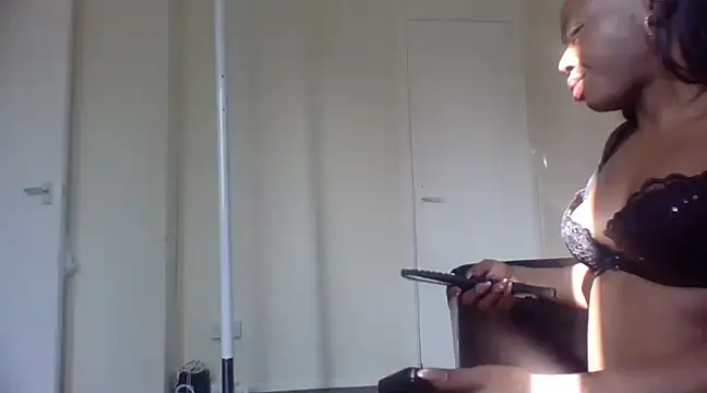 Cinderella Jewels  online show from 03.05.25