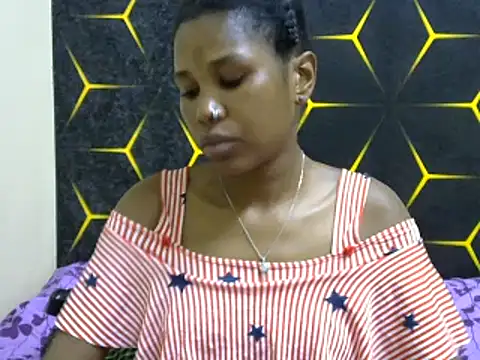 Snapshot of miss_lyne001 chatting on 02.28.25 miss lyne001 online show from 02.28.25