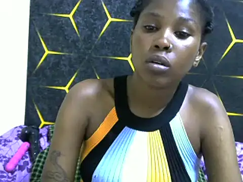 Snapshot of miss_lyne001 chatting on 03.12.25 miss lyne001 online show from 03.12.25