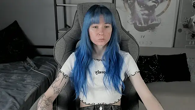 Snapshot of LexiWenford chatting on 09.16.25 LexiWenford online show from 09.16.25