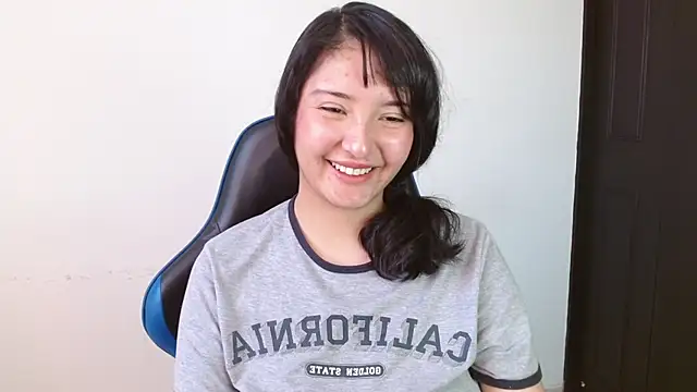 alexaa08 online show from 06.25.26