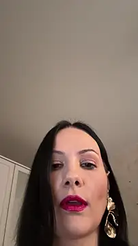 Devil Goddess online show from 11.01.25