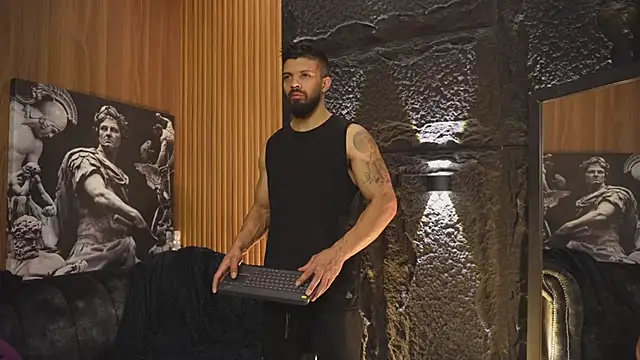 DannSaenz online show from 10.23.25