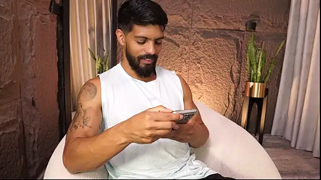 DannSaenz online show from 04.04.26