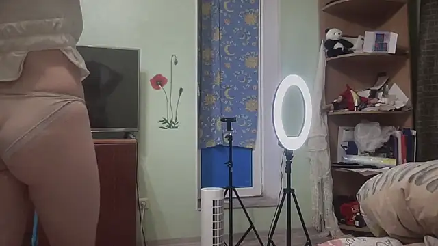 Diamond Tyler online show from 11.15.25