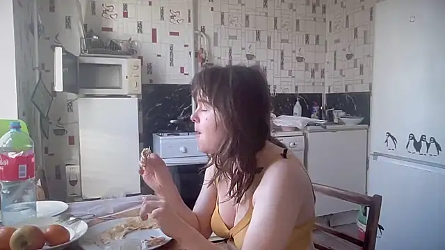 Diamond Tyler online show from 04.15.26