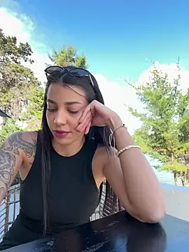 DanielaSaenz0 online show from 01.26.25