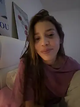 DanielaSaenz0 online show from 09.20.25