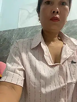 Linaannn online show from 11.02.25