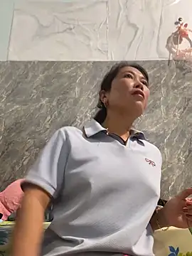 Linaannn online show from 11.28.25