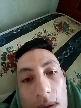 Snapshot of alexmoragomez chatting on 01.14.25 alexmoragomez online show from 01.14.25