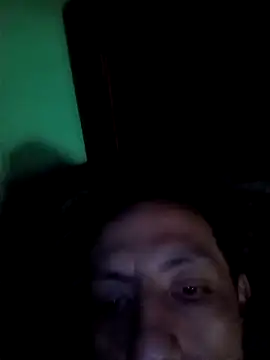 Snapshot of alexmoragomez chatting on 02.19.26 alexmoragomez online show from 02.19.26