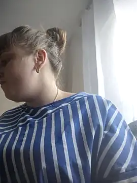 Snapshot of CoddessCrystal chatting on 02.21.26 CoddessCrystal online show from 02.21.26