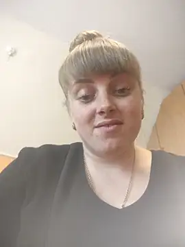 Snapshot of CoddessCrystal chatting on 03.11.26 CoddessCrystal online show from 03.11.26