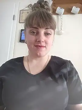 Snapshot of CoddessCrystal chatting on 03.20.26 CoddessCrystal online show from 03.20.26