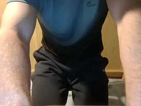 Snapshot of rugbyboy22 chatting on 09.12.25 rugbyboy22 online show from 09.12.25