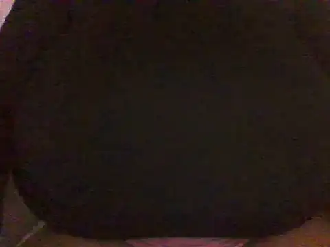 Snapshot of RoxiRedXXX chatting on 12.18.24 RoxiRedXXX online show from 12.18.24