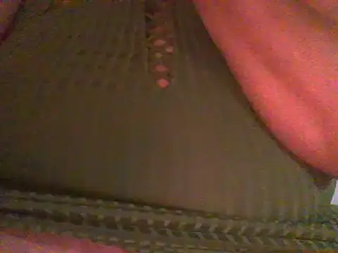 Snapshot of RoxiRedXXX chatting on 01.17.25 RoxiRedXXX online show from 01.17.25