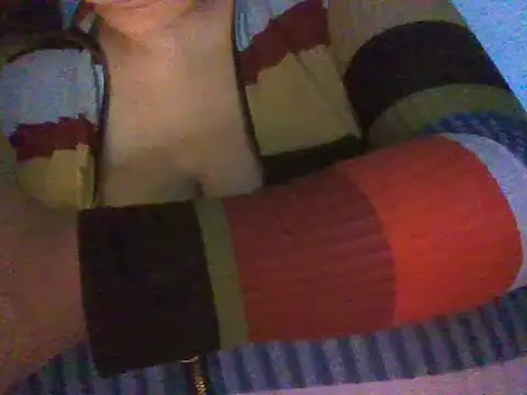 Snapshot of RoxiRedXXX chatting on 02.18.25 RoxiRedXXX online show from 02.18.25