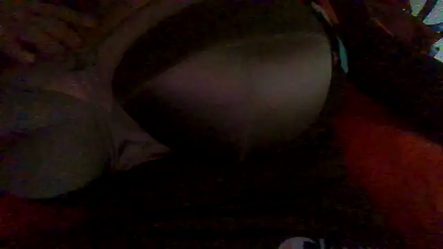 Snapshot of RoxiRedXXX chatting on 09.17.25 RoxiRedXXX online show from 09.17.25