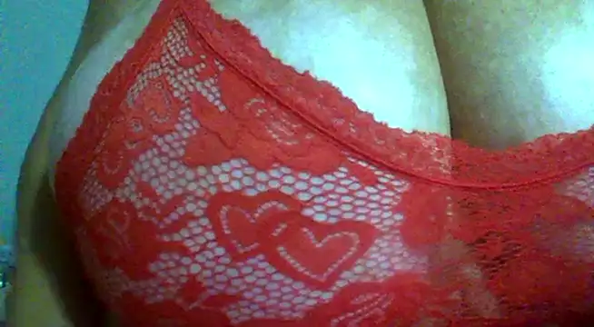 Snapshot of RoxiRedXXX chatting on 09.24.25 RoxiRedXXX online show from 09.24.25