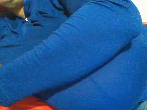 Snapshot of RoxiRedXXX chatting on 11.04.25 RoxiRedXXX online show from 11.04.25