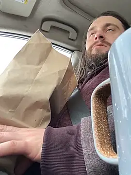 Snapshot of MissMaggie chatting on 02.09.25 MissMaggie online show from 02.09.25