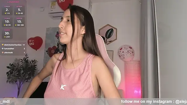 Snapshot of aleja_rythm chatting on 02.09.25 aleja rythm online show from 02.09.25