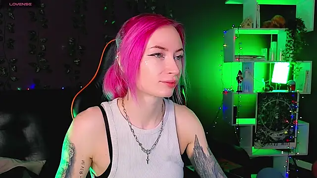  HelenCarter online show from 01.20.25