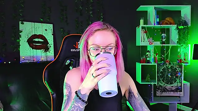  HelenCarter online show from 03.08.25