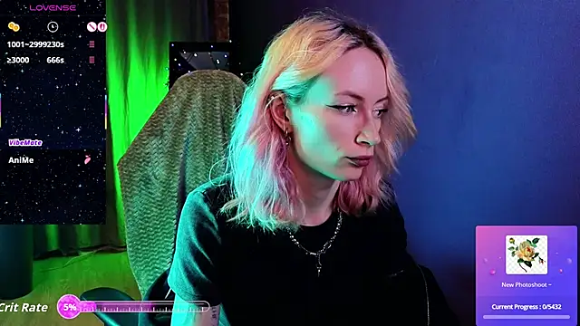 Snapshot of _HelenCarter chatting on 05.23.26 HelenCarter online show from 05.23.26