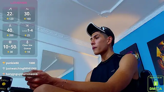 Snapshot of Valerio_20 chatting on 12.24.24 Valerio 20 online show from 12.24.24