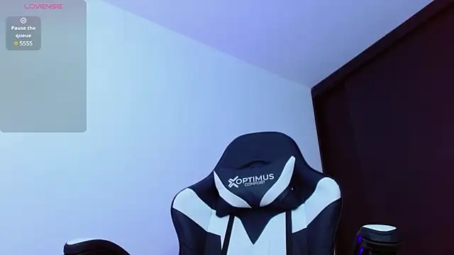 Snapshot of Valerio_20 chatting on 02.25.25 Valerio 20 online show from 02.25.25