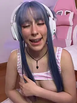 Snapshot of _nobara__ chatting on 02.04.25 nobara online show from 02.04.25
