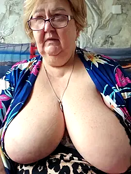 Awn290668 online show from 11.16.25