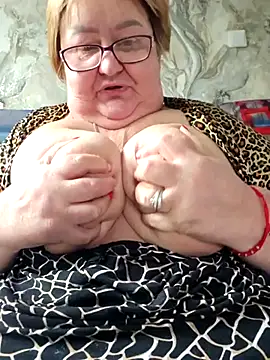 Awn290668 online show from 04.17.26