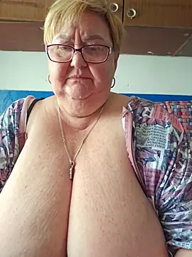 Snapshot of Awn290668 chatting on 07.28.26 Awn290668 online show from 07.28.26