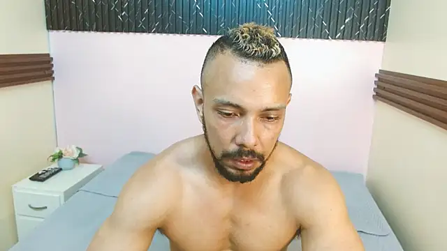 Snapshot of Thiago_Summers chatting on 03.02.26 Thiago Summers online show from 03.02.26