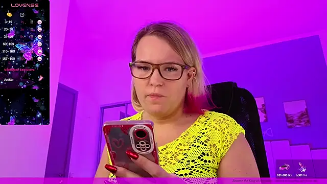 EVAshinyGIRL online show from 01.27.25